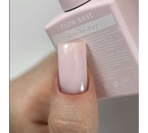 База для нігтів HEYLOVE Flow base Day-to-day, молочно-рожева, 15 мл