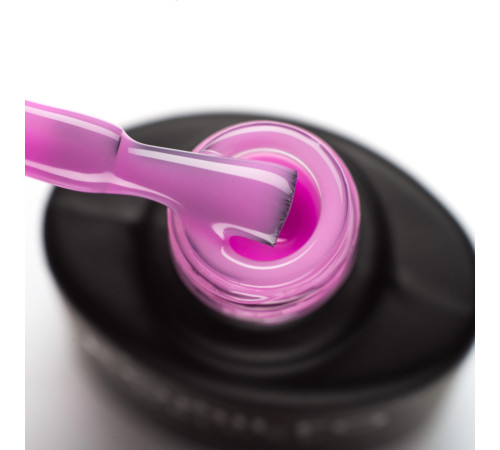 База для нігтів Komilfo Color Base Candy Pink, рожево-фіолетова напівпрозора, 8 мл