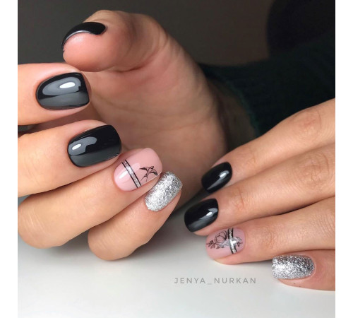 Gel polish Komilfo Deluxe Series No. D001 black enamel, 8 ml