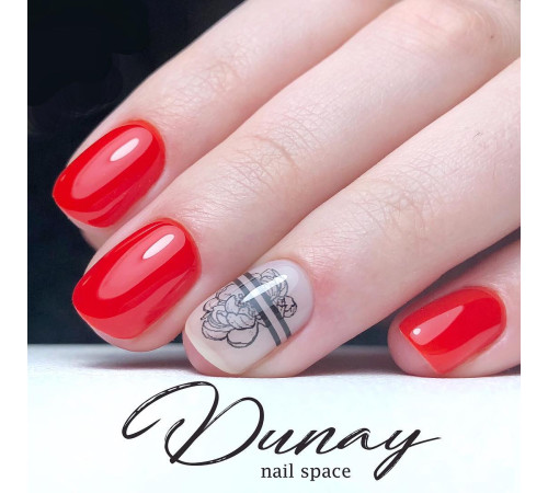 Гель-лак Komilfo Deluxe Series №D079 яскравий червоний емаль, 8 мл