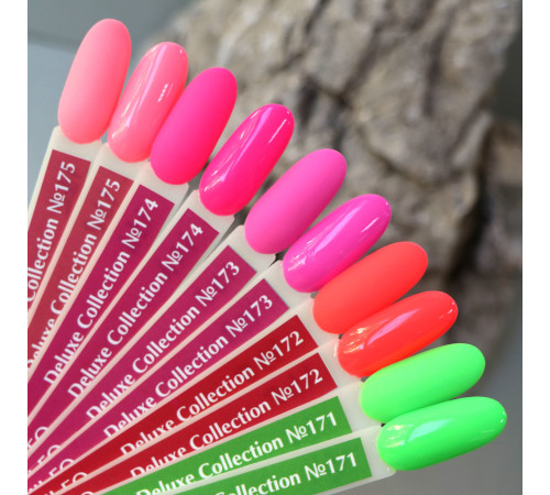 Гель-лак Komilfo Deluxe Series №D171 яскравий насичений салатовий неоновий, 8 мл