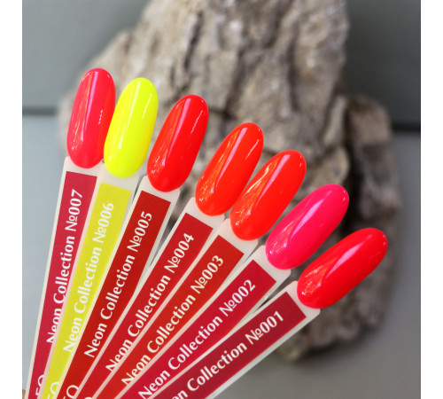 Gel polish Komilfo DeLuxe Series No. N002 bright pink neon, 8 ml