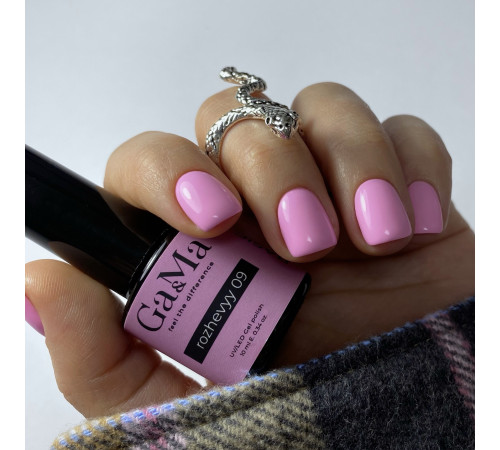 Гель-лак для нігтів GaMa Basic collection №009 рожевий, 10 мл