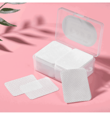Lint-free napkins in a plastic box of 200 pcs
