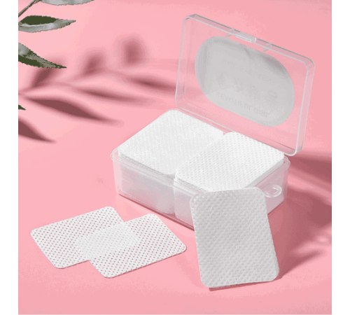 Lint-free napkins in a plastic box of 200 pcs