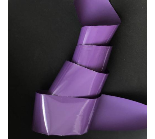 The foil for craquelure is matte purple